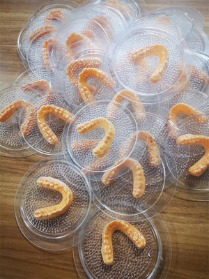 Custom FDA Disetujui Gigi Invisible Aligners Untuk Dewasa Removable Mudah Untuk Membersihkan
